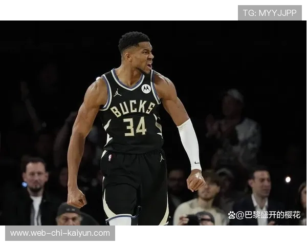 字母哥低位碾压进攻连拿 8 分，雄鹿打出高潮